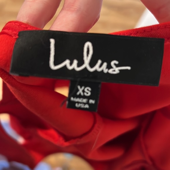 Lulus red, tight midi dress. Low back. Super flattering! - Picture 3 of 3